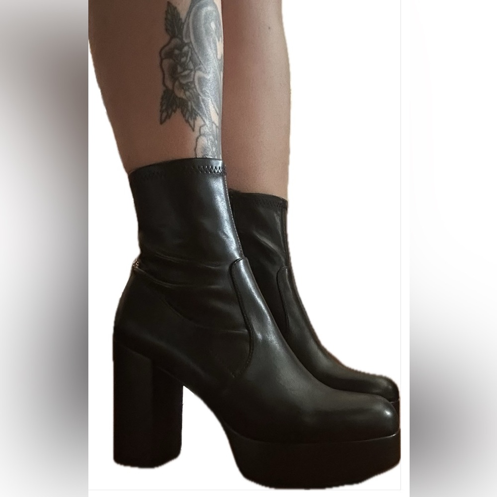 Black pleather Ankle Boots Madden Girl 8 1/2